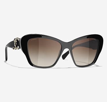 óculos chanel|Chanel unveils its Winter 2021 Eyewear Collection.